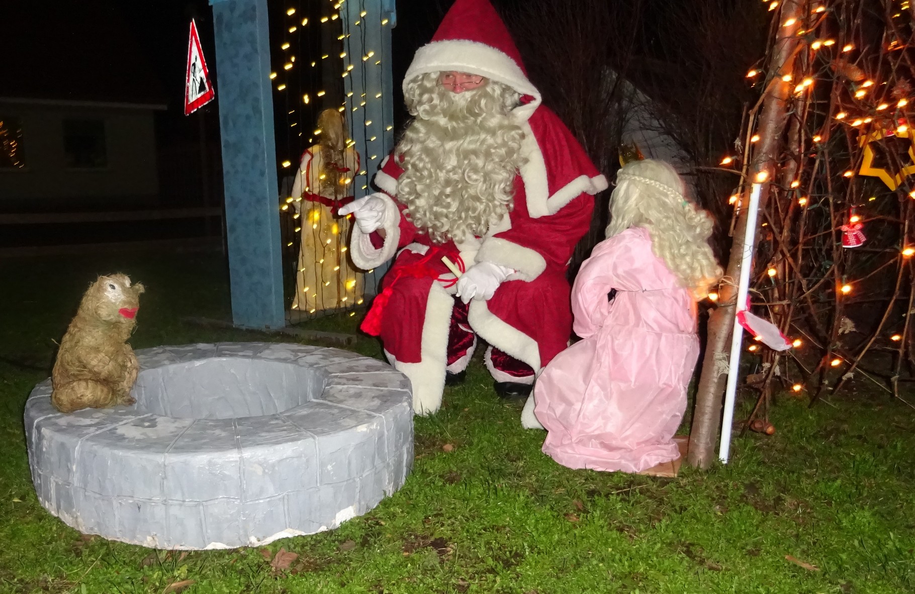 Nostalgieweihnachtsmann trifft Froschkönig