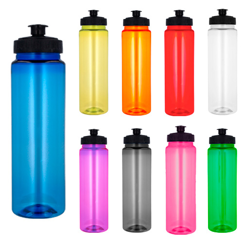 CÓDIGO T 152 LUKA Cilindro de plástico de color traslúcido con tapa enrosacable y chupón para evitar derrames. Material: Plástico Capacidad: 940 ml. Medidas 26 x 7.5 cm
