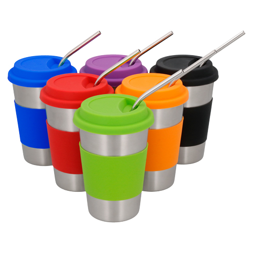 Código  T 173 SIRENA Vaso de acero inoxidable con tapa y cintilla de silicón. Incluye popote. Material: Acero Inoxidable / Silicón Capacidad: 500 ml.  Medidas del producto Alto: 14.0 cm. Ancho: 8.8 cm. 