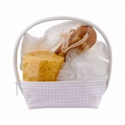 Código DAM 019 KIT DE BAÑO ALTHEA. Incluye 4 accesorios de baño: 2 esponjas, cepillo y guante. Material: Plástico/Poliéster. Medidas: 18 x 14.5 cm
