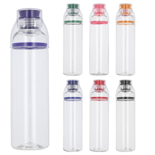 CÓDIGO T29 ENZO Cilindro de plástico con chupón de silicón y tapa que sirve como vaso. (El stock de la base se maneja por separado). Material: Plástico Capacidad: 700 ml. Medidas 29.7 x 7.2 cm