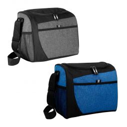Codigo SIN225 LONCHERA TIMOR Interior metalizado. Bolsa principal y frontal. Bolsa lateral de malla y correa ajustable.  Material Poliéster.  Medida 28.5 x 25 x 17.5 cm