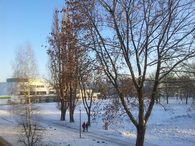 Blick auf den Hochschulcampus aus Haus 1.
