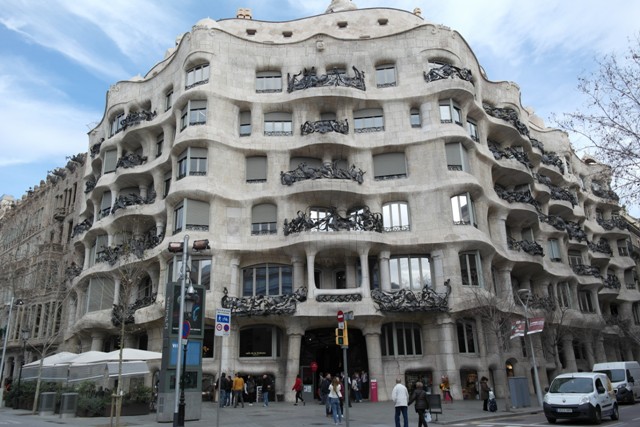 Casa Milà Außenansicht