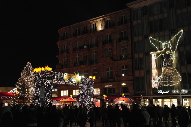 Weihnachtsmarkt am Dom.