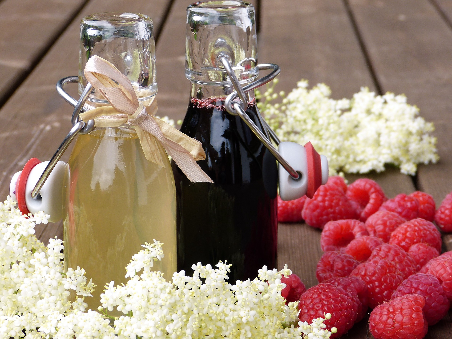 Sirup: aus Blüten, Gewürz, Beeren, Obst, Wildpflanzen oder Gemüse