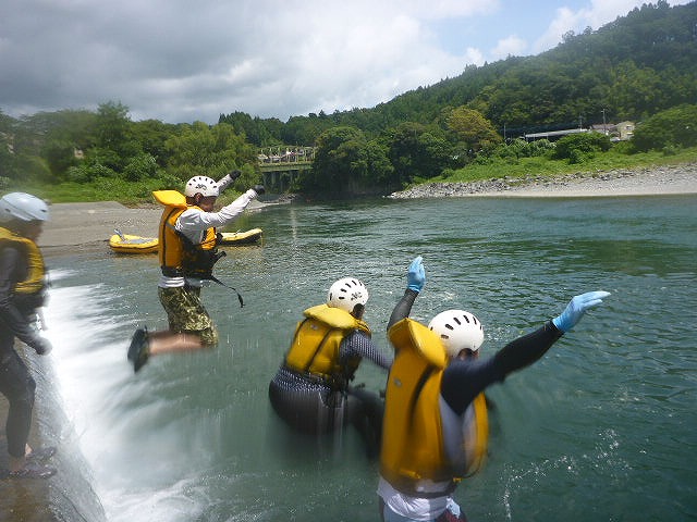 本日のブログ☆富士川ラフティングツアー