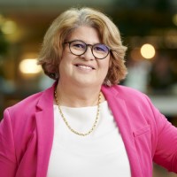 Vera Schneevoigt, Expertin für Digitalisierung, Digitale Transformation und Industrie 4.0.