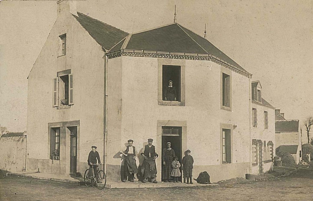 SAINT-JOACHIM HIER et AUJOURD'HUI - la pierre chaude en briere