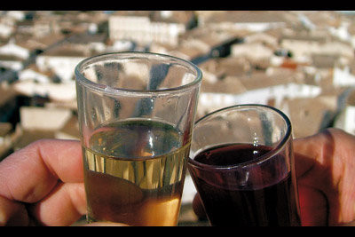 Gastronomía de Galera - Vino del país. Foto: granadaaltiplano.org