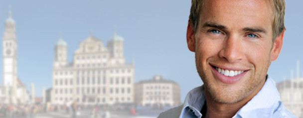 Professionelle Zahnreinigung Augsburg © CURAphotography - Fotolia.com