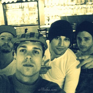 2013.4.24 anzeskrube  O s... kiiid! @ryanaguzman @mishagabriel @tylerwall #bowling #turkey #LA 