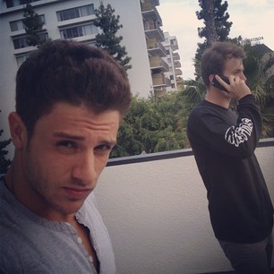 2013.5.8 Best bud selfie @kennywormald  