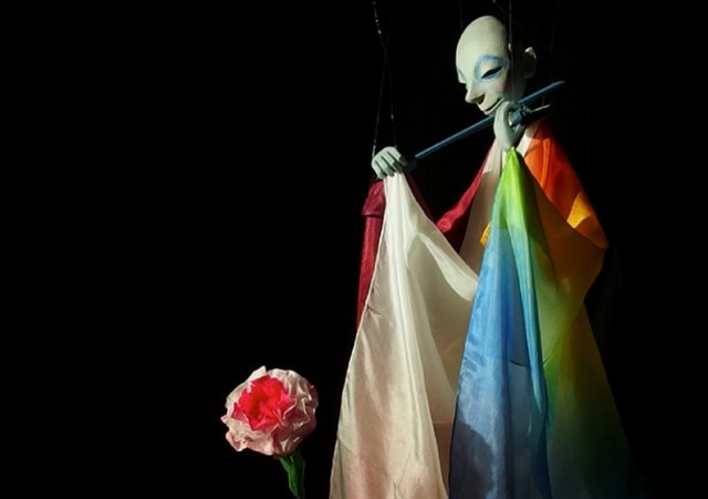„Der Hund, die Rose und die Liebe“ (Marionettentheater „Cagibi“, Catherine Cunz, Zürich und Christina Pellens, Köln).