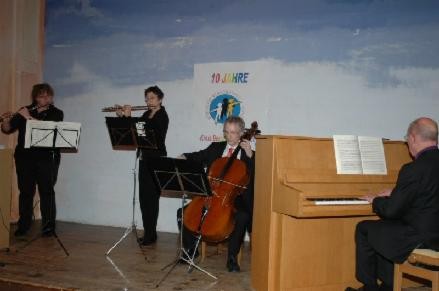 Quartettensemble des Bernkasteler Kammerorchesters, von links: Gerda Koppelkamm, Margret Koch, Dr. Eckhard Müller, Dirigent Wolfgang Lichter. Foto: Marita Blahak 