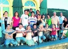 Treffpunkt Elisenhaus: Die polnischen und deutschen Jugendlichen freuen sich auf den Aufenthalt in Israel. TV-Foto: Clemens Beckmann 