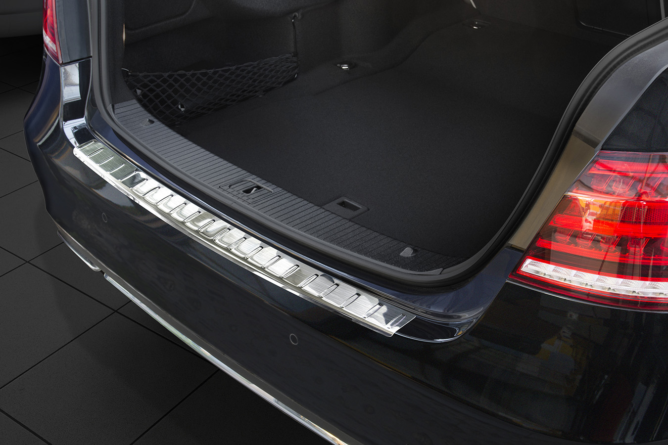 Ladekantenschutz für Mercedes E-Klasse W212 Limousine Edelstahl 39-3828 