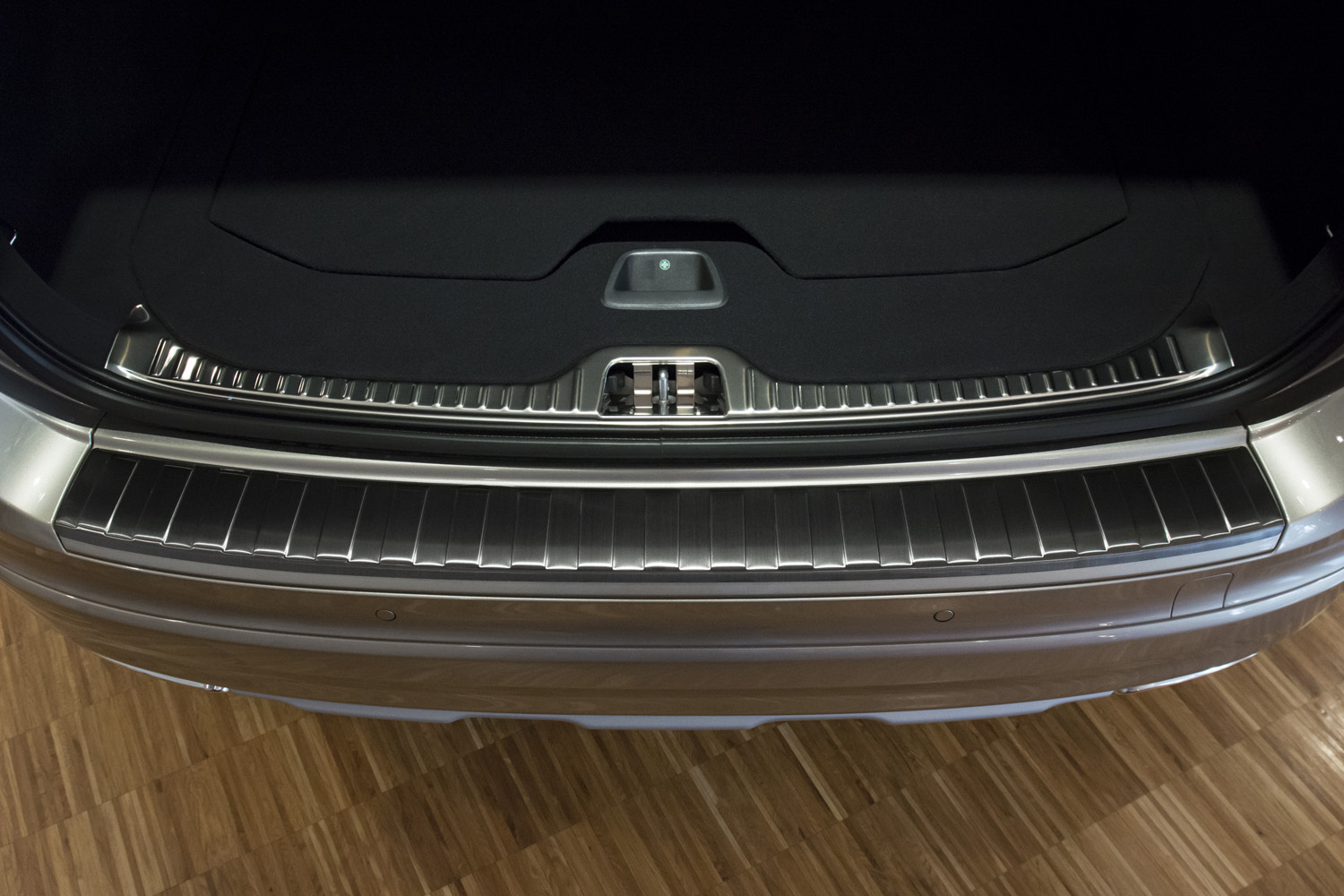 Stoßstangenschutz Auto-Heckschutz Edelstahl Heckstoßstange Kofferraum  Einstiegsleisten Schutzabdeckungen Für Volvo XC60 2013–2017 Heckklappen  Schutzleiste (Color : Build Out) : : Auto & Motorrad