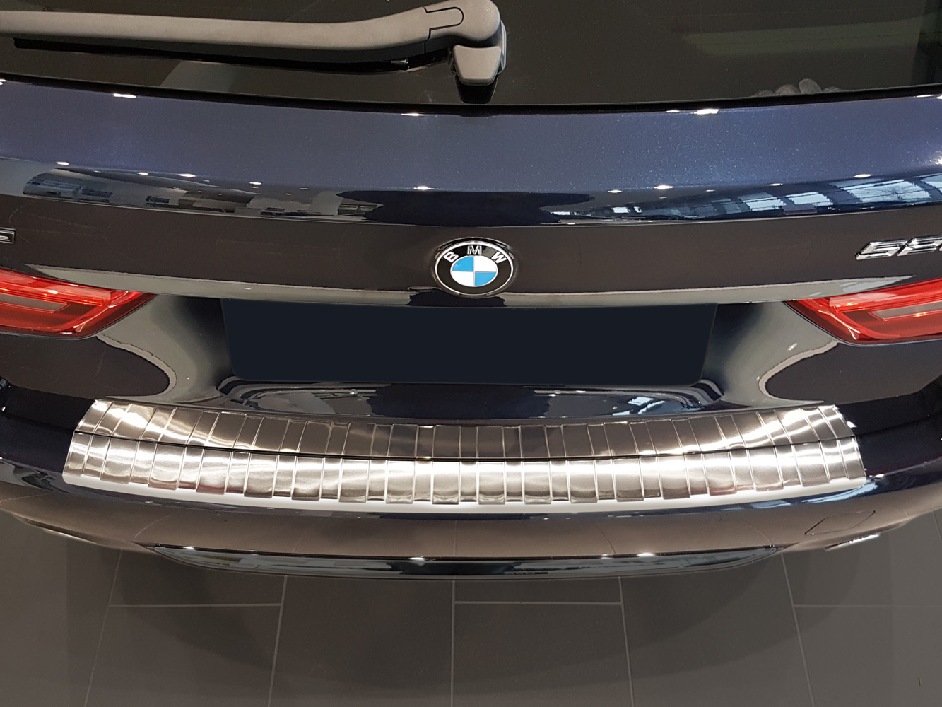 is-tuning kompatibel mit BMW 5er G31 Touring ab 2017 Lackschutzfolie  Ladekantenschutz transparent : : Auto & Motorrad