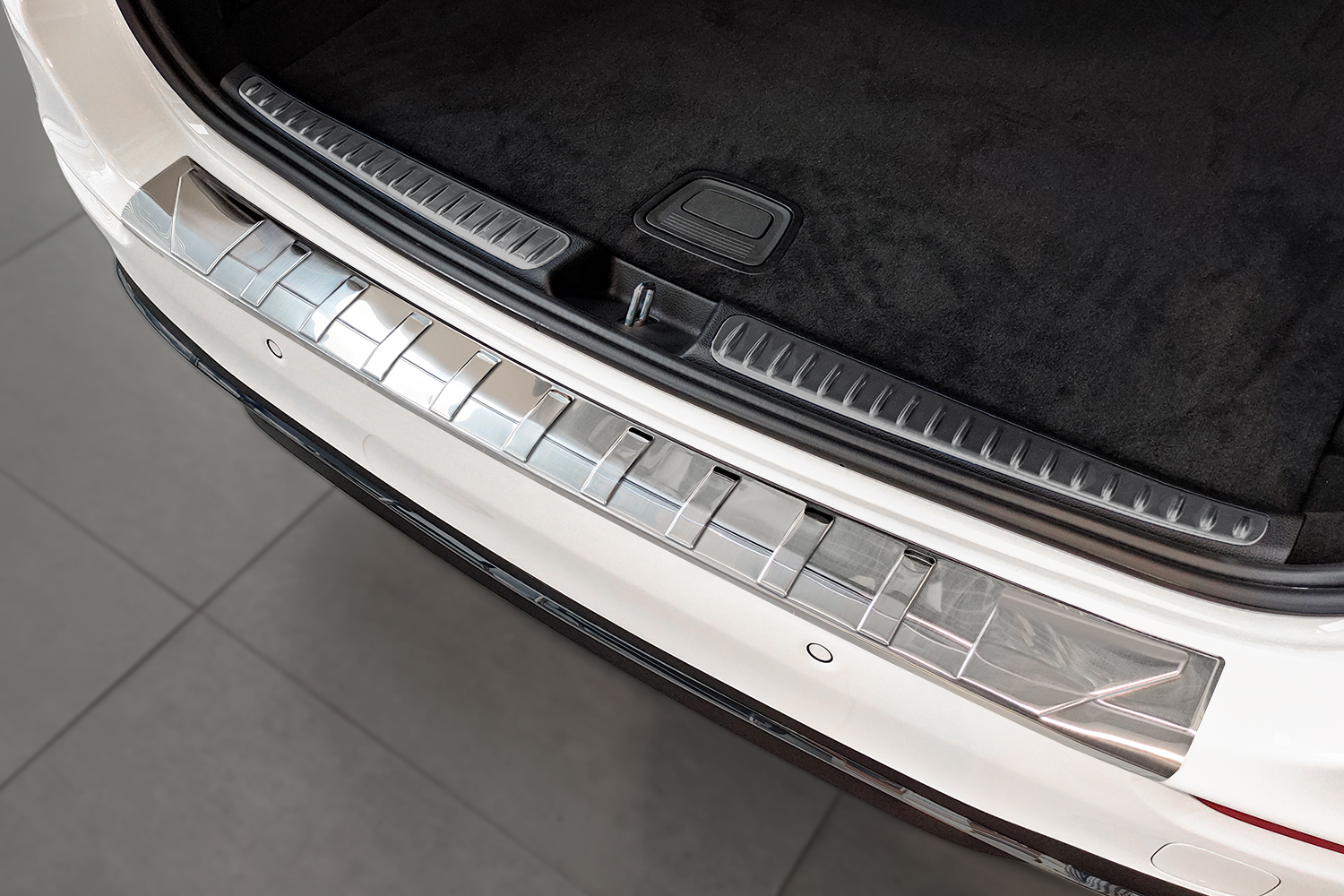 Ladekantenschutz für Mercedes C-Klassse S206 - Schutz für die Ladekante  Ihres Fahrzeuges