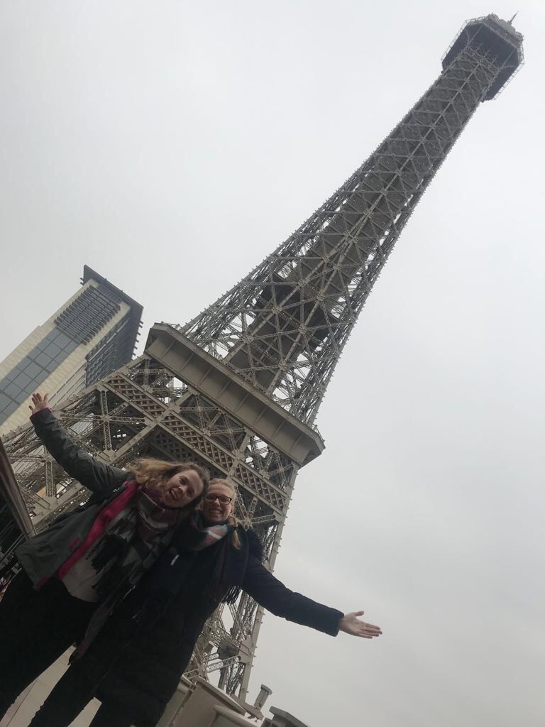 Einfach merkwürdig hier auch einem Eiffelturm zu begegnen...