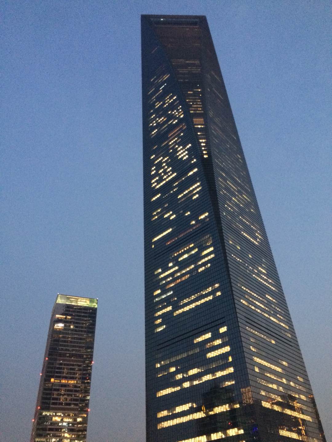 Das zweithöchste Gebäude Shanghais ;)