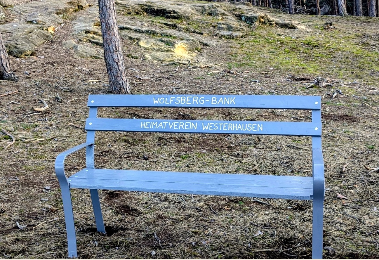 Die blau Bank lockt dort