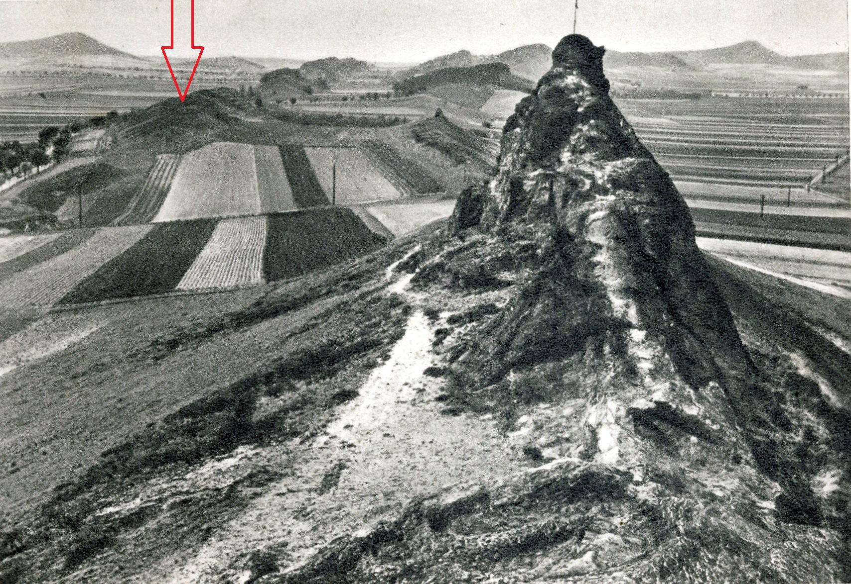 Königstein um 1920, ohne Bäume! Der Jätchenberg ist markiert.