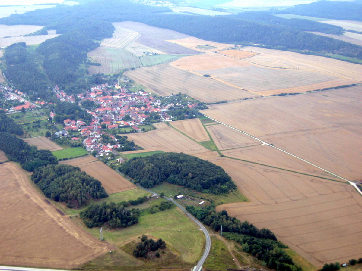 Blick auf Börnecke und Hoppelberg