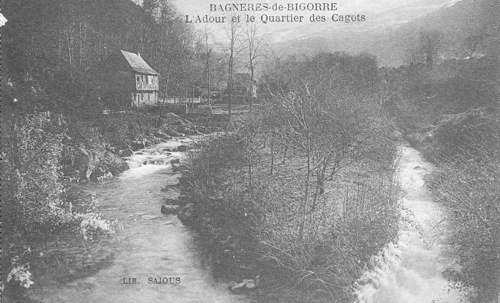 Bagnères-de-Bigorre - l'Adour et le quartier des cagots