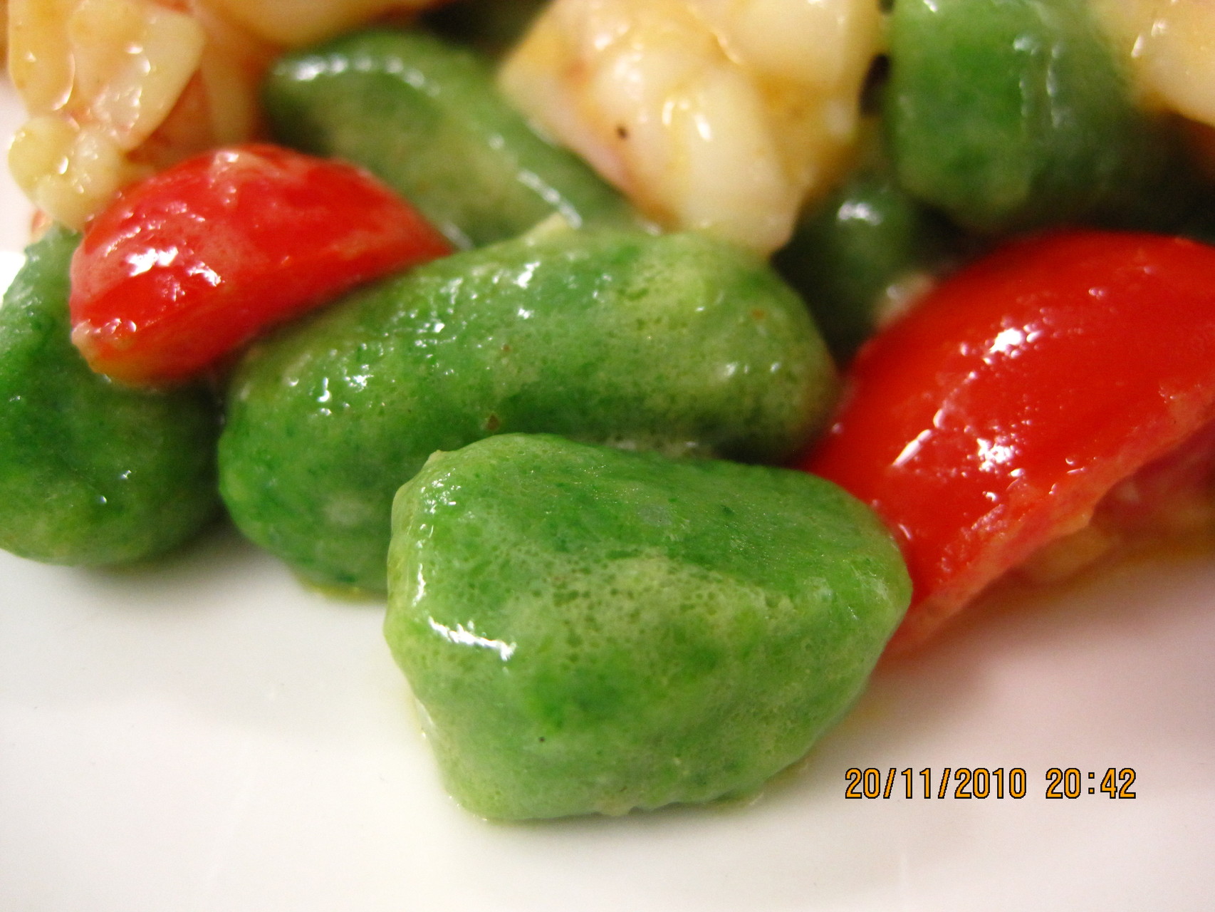 Roquette-Gnocchi with prawns