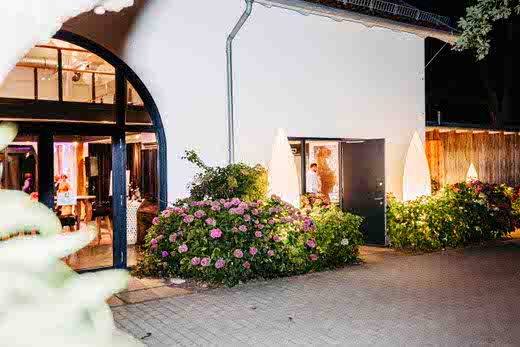 Gut Bardenhagen Abends während einer Hochzeit
