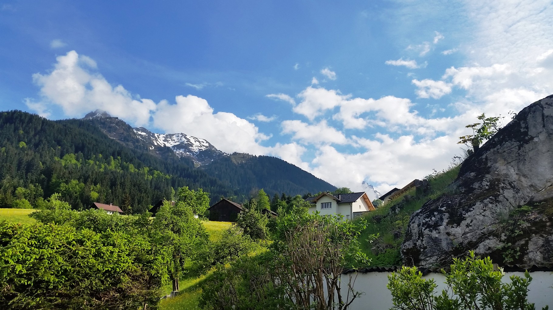 Ausblick Terrasse 1 Frühling 