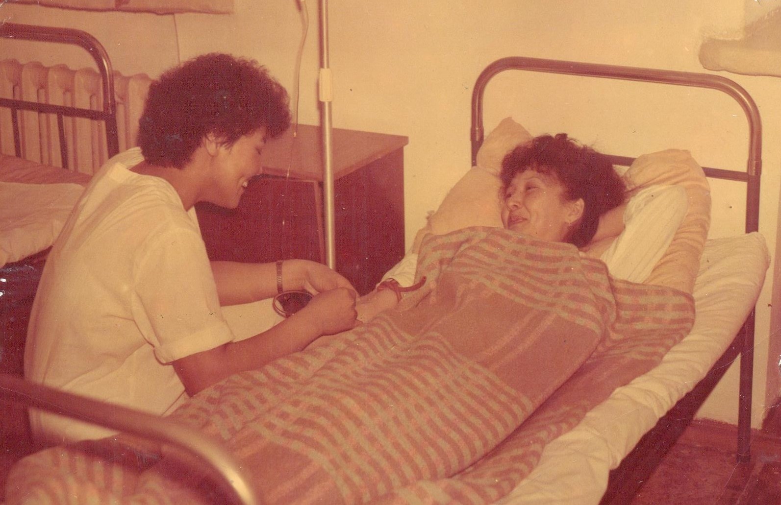 Гинекологическое отделение 1987 год. Каменова Орынтай Мутаевна. Фотоархив районной больницы