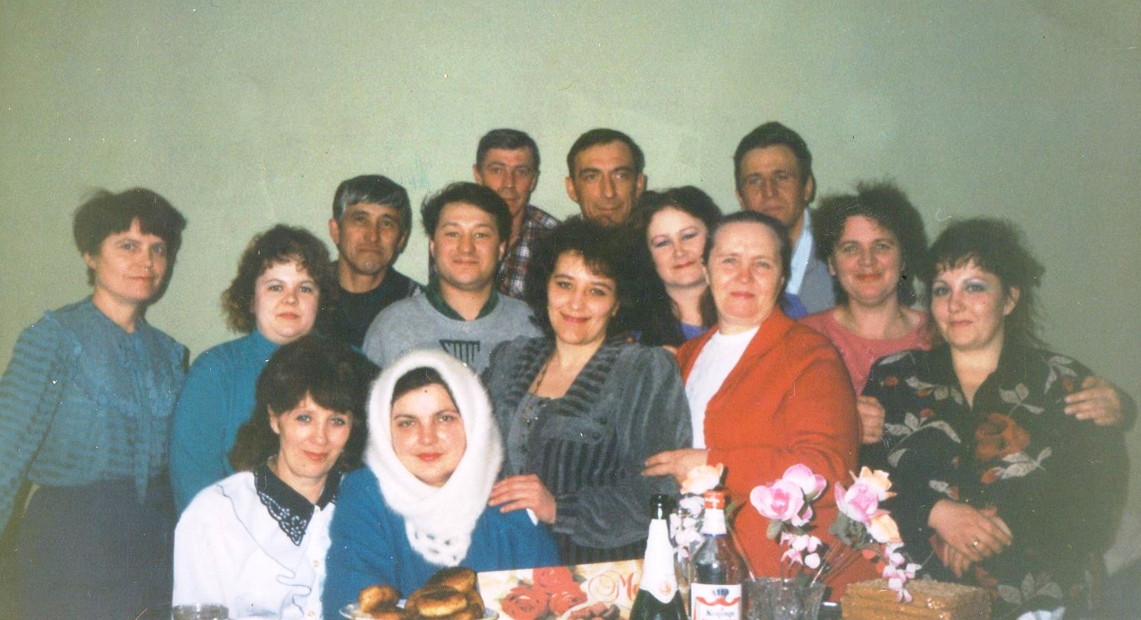 Коллектив скорой помощи 8 марта 1997 год. Личный архив Самойленко Тамары Николаевны
