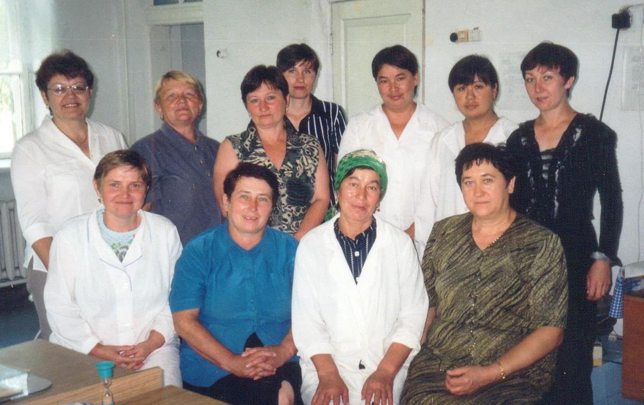 Коллектив районной СЭС 2004 год. Личный архив Галлямовой Екатерины Борисовны