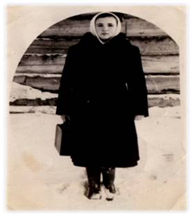 Воробьёва Нина Алексеевна, работала  медсестрой в 1957 - 1987 годы в с. Александровка
