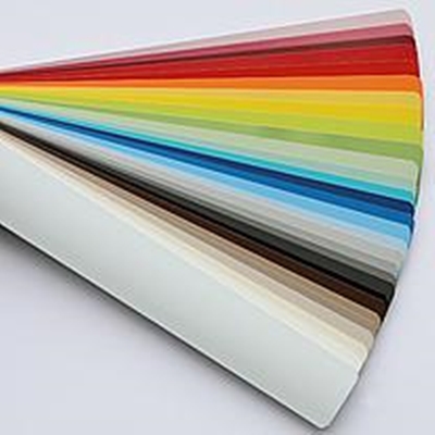Jalousien in vielen bunten Farben