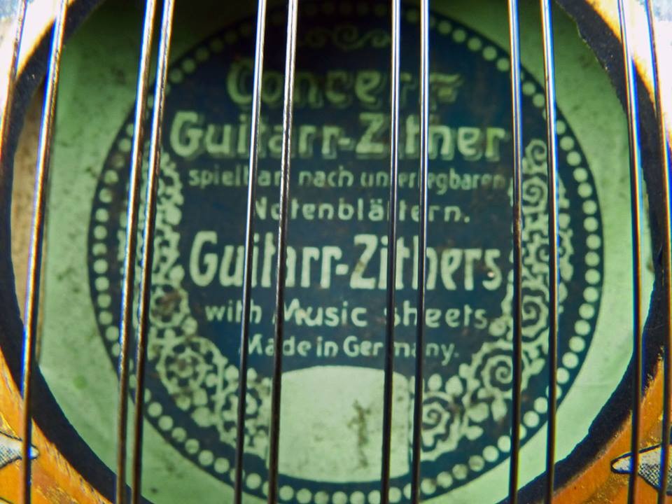 ca. 1930 Conzert Guitarr-Zither de órdenes dobles