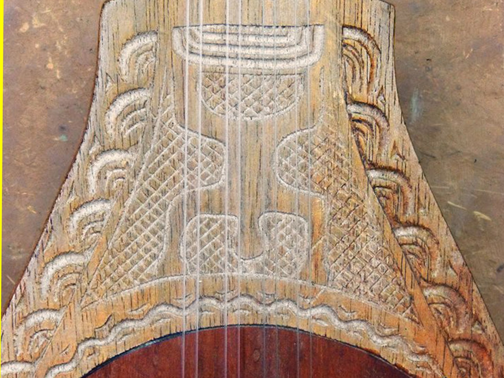 ca. 2000 Guitarra antillana