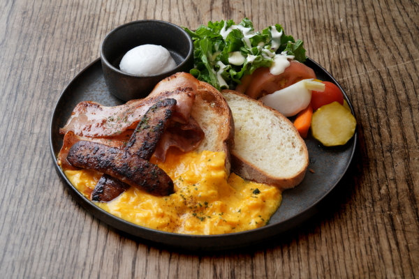 Eggs your way（セレクト方式） ココナッツクリーム付き ¥630  □卵料理（スクランブル/サニーサイド/ポーチド） □Extra（季節のスープ/ベーコン/ソーセージ/サラダ） □Drink（コーヒー/紅茶/オレンジジュース/ミルク）
