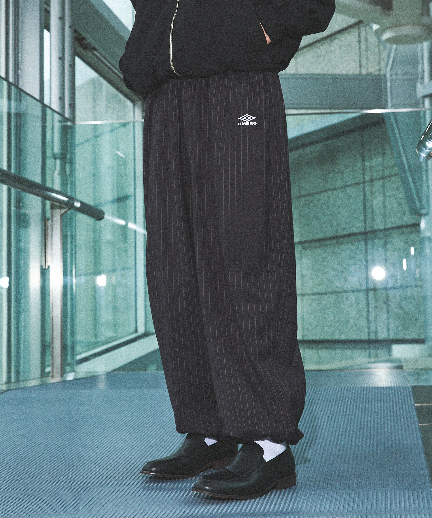 Stripe Baggy Track Pants ¥19,800（tax in）