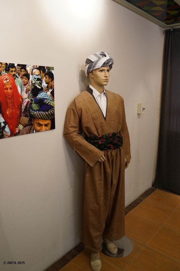 Traditionelle kurdische Kleidung