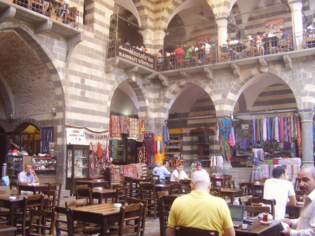 Shops in antiker Karawanserei