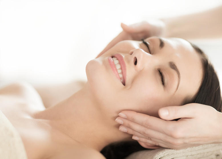 Ultraschall-Kur für Zuhause mit dem cellJET von Reviderm ...