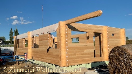 Holzbau östlich von Coburg in Bayern  
