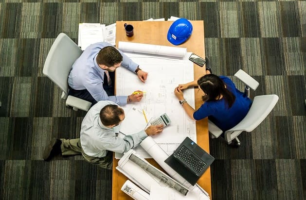 Das Bauen mit Architekt - Architekten nehmen dem Bauherrn schon im Vorfeld viel Arbeit ab