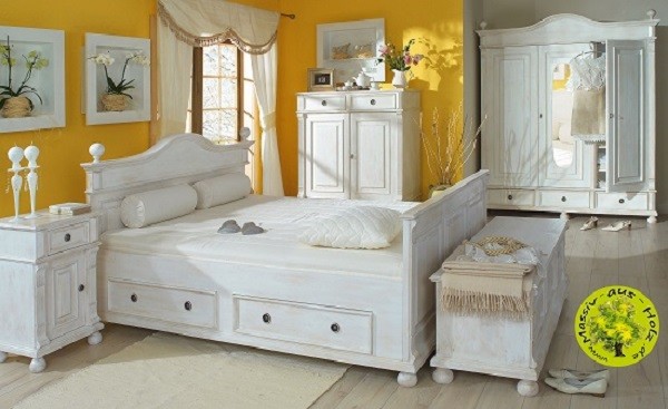 Landhausmoebel aus Massivholz für Schlafzimmer © Massiv-aus-Holz.de