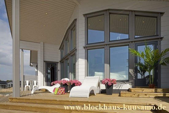Holzhaus - Blockhaus mit Sonnenterrasse - Blockhausbau - Blockckhäuser in Fulda - Offenbach - Frankfurt -Kassel - Rüsselsheim - Hessen  - Korbach - Marburg - Bürdingen - Darmstadt - Wetteraukreis - Darmstadt - Hünfeld - Nidda - Waldeck - Edertal - Bauen 