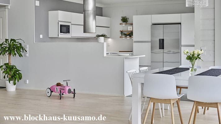 Wohnküche im Ökohaus  Blockhaus  bauen in Rheinland-Pfalz und Saarland - Homburg - Saarlouis - Landau - Blockhaus-Kuusamo.de 
